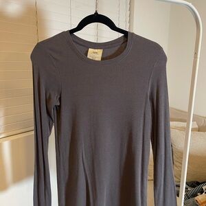 Easy Standard Ribbed Gray Top